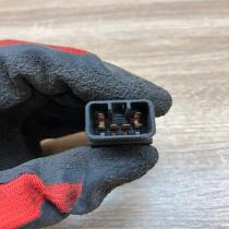 202002962   Windscreen/window heater switch Hyundai Santa Fe