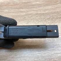 202002962   Windscreen/window heater switch Hyundai Santa Fe