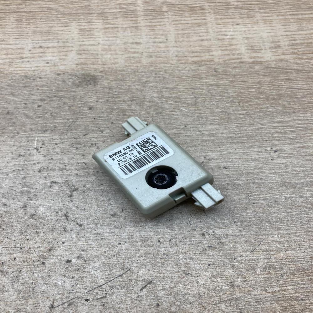 9118262 213675 10  Aerial antenna amplifier BMW 5 F10 F11