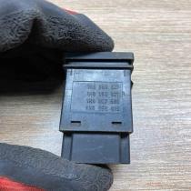 1H5959621 1H6959621  Windscreen/window heater switch Volkswagen Golf III