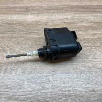 004375 45   Headlight level adjustment motor Audi 100 S4 C4