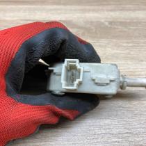 1T0810773   Fuel tank cap lock motor Volkswagen Touran I