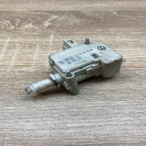 1T0810773   Fuel tank cap lock motor Volkswagen Touran I