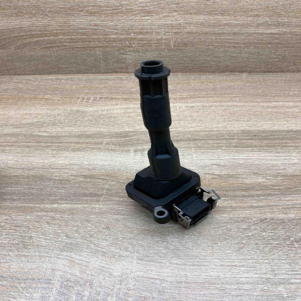 1703227 0221504004  High voltage ignition coil BMW 5 E39