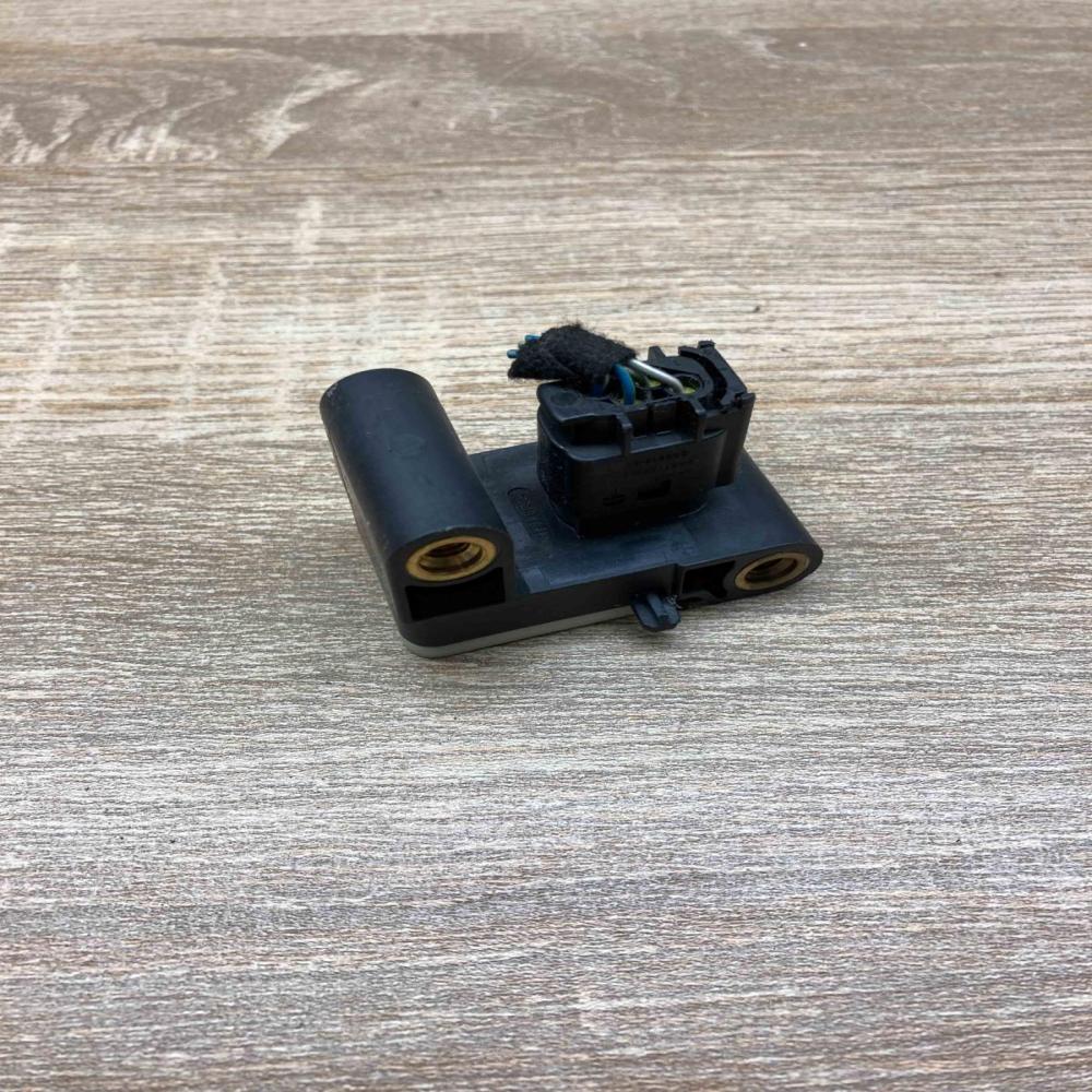 6911003 0285003900 With Plug Airbag deployment crash/impact sensor BMW X1 E84