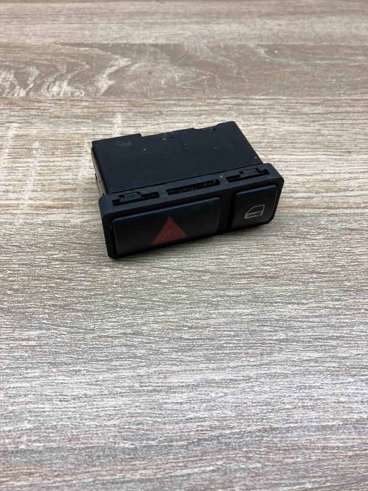 8368920   Hazard light switch BMW X5 E53