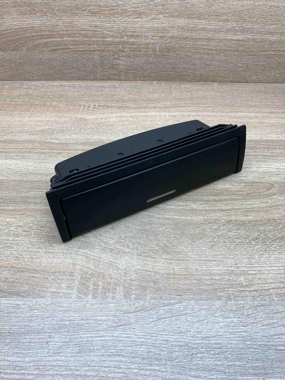 307180200   Car ashtray BMW 3 E46