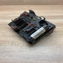 9643538180   Central body control module Peugeot 307