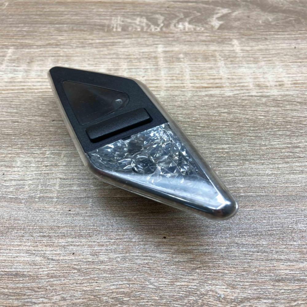 8375586 2JA007877 RH Rear seat light BMW 3 E46