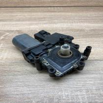 101144 114 114185 101  Rear door window regulator motor Audi A6 S6 C5 4B