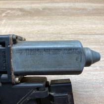 101144 114 114185 101  Rear door window regulator motor Audi A6 S6 C5 4B