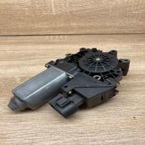 0536001402   Front door window regulator motor Audi A6 S6 C5 4B