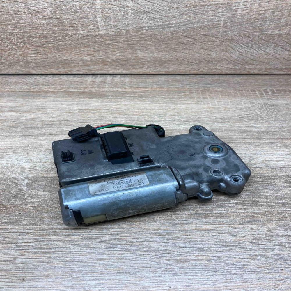 8A5959591 715696715  Sunroof motor/actuator Audi 80 90 S2 B4