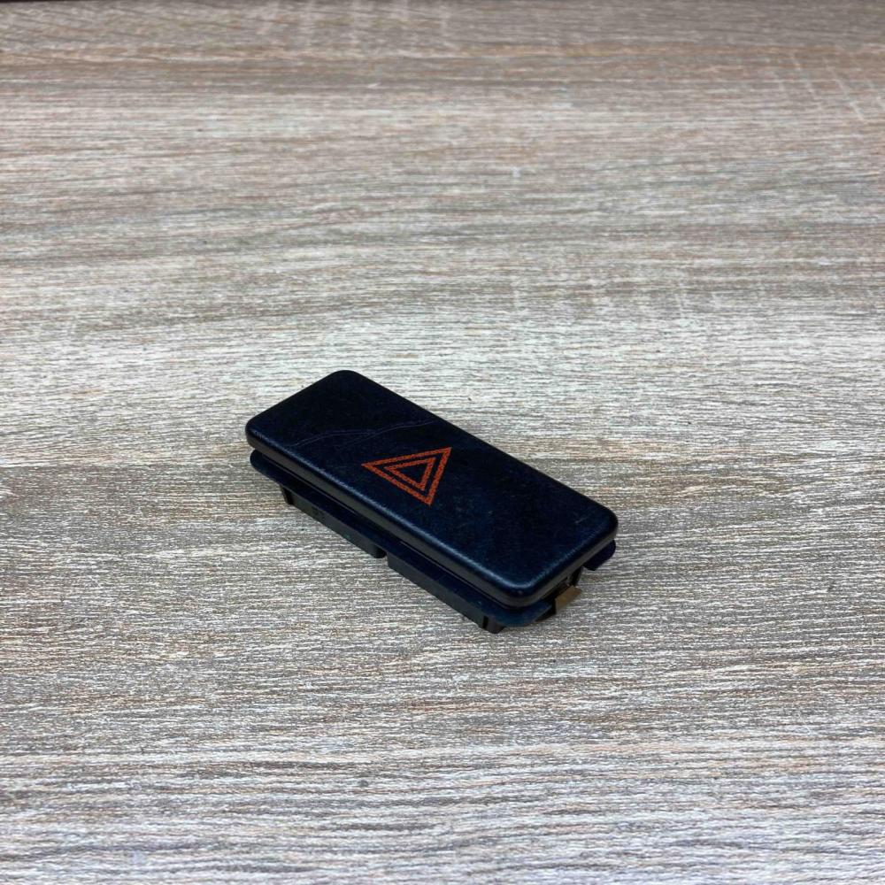 1390751   Hazard light switch BMW 3 E46