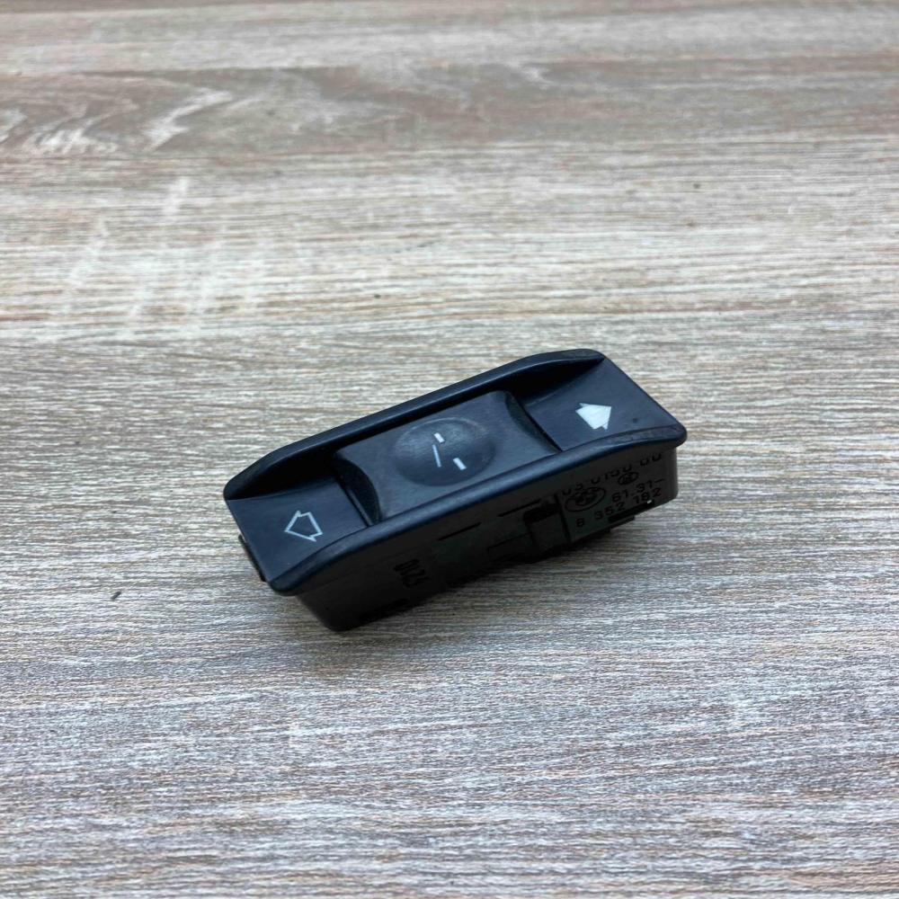 8352182 03015000  Sunroof switch BMW 5 E39