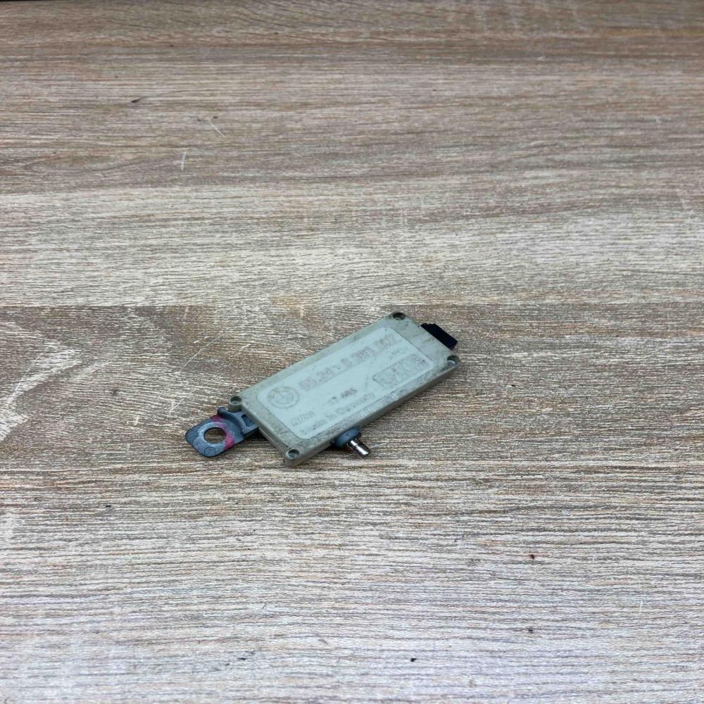 8361507   Aerial antenna amplifier BMW 5 E39