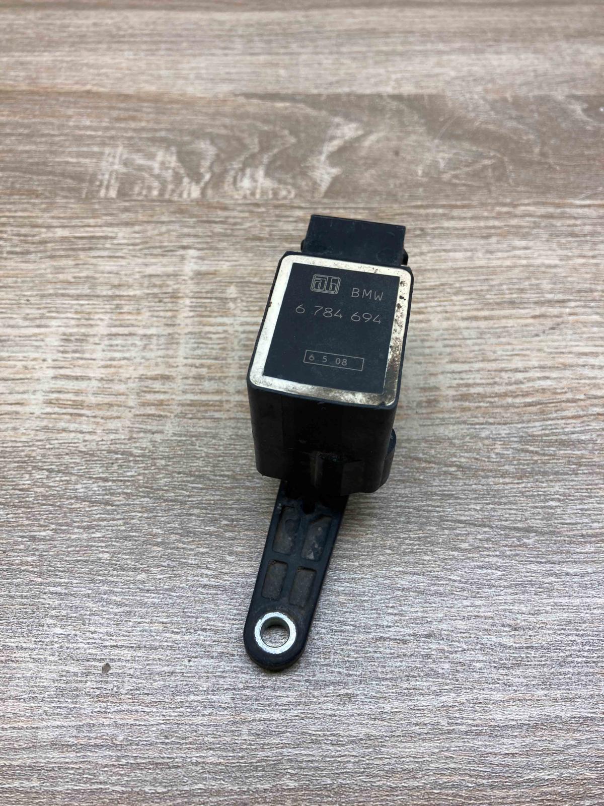 6784694   Headlight/headlamp level sensor BMW 3 E90 E91