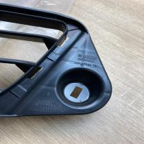 13120739 13100588  Front bumper lower grill Opel Vectra C