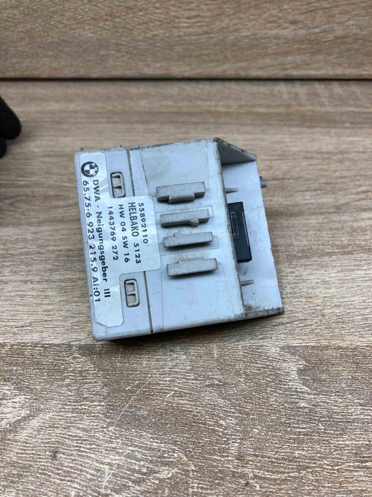 6923215 1443769  Alarm control unit/module BMW 3 E46