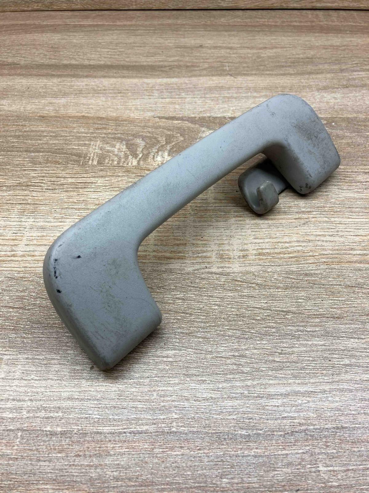 8P0857607M Used  Front interior roof grab handle Audi A3 S3 8P