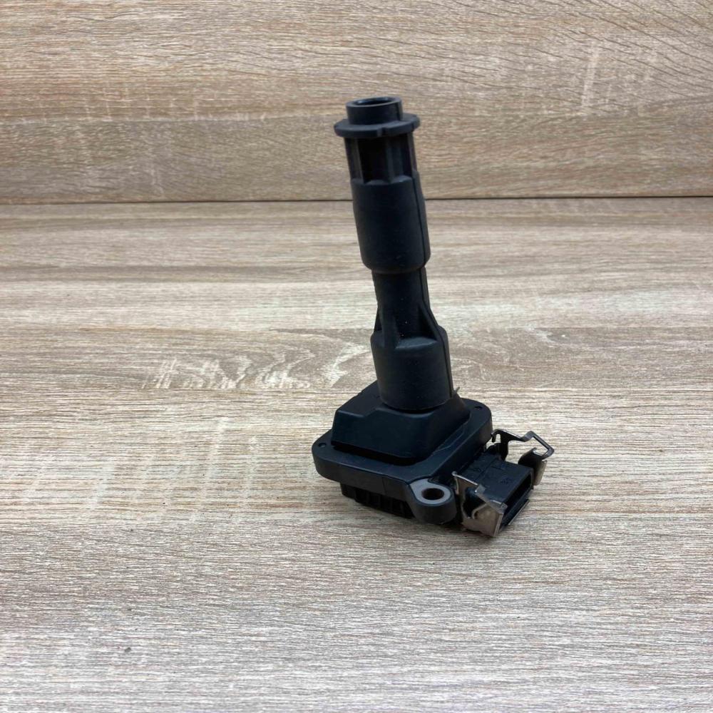 1703227 0221504004 Used High voltage ignition coil BMW 3 E46