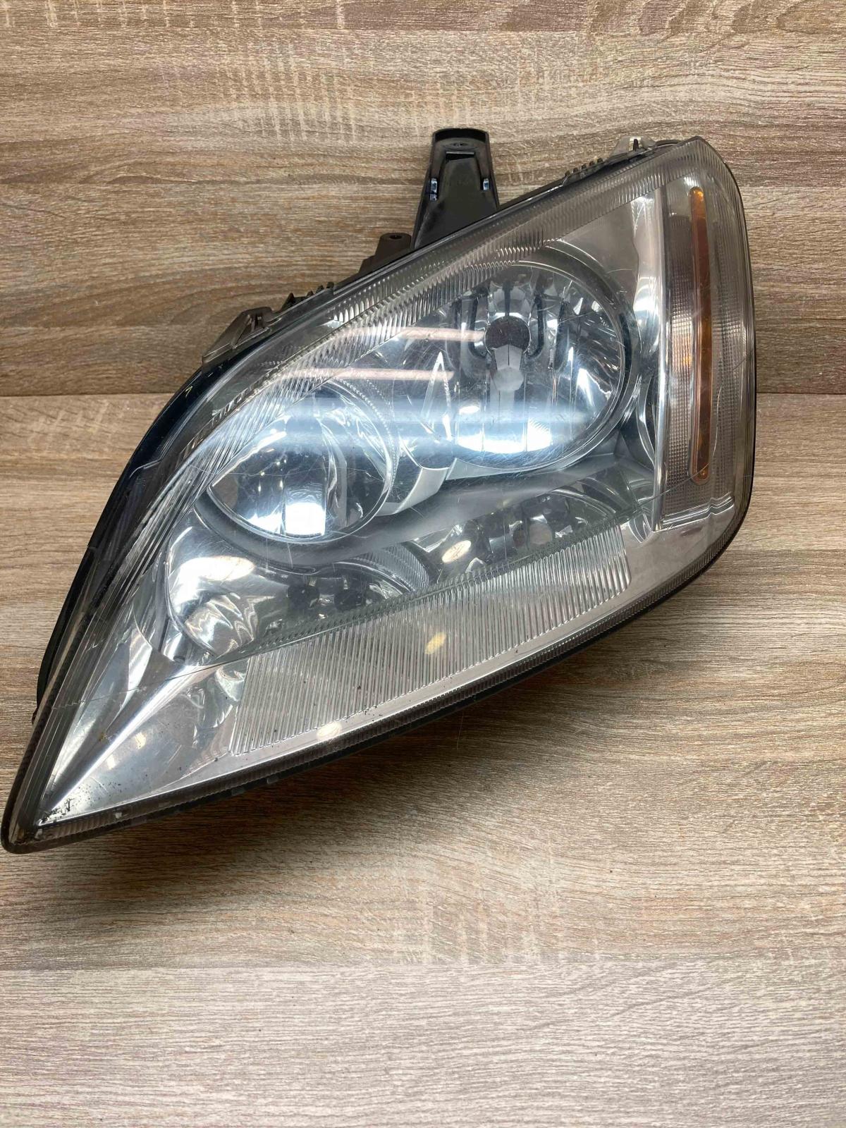 270605  Left Headlight/headlamp Ford C-MAX I