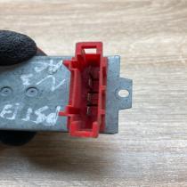 8D0959263 740245833F  Heater blower motor/fan resistor Volkswagen PASSAT B5