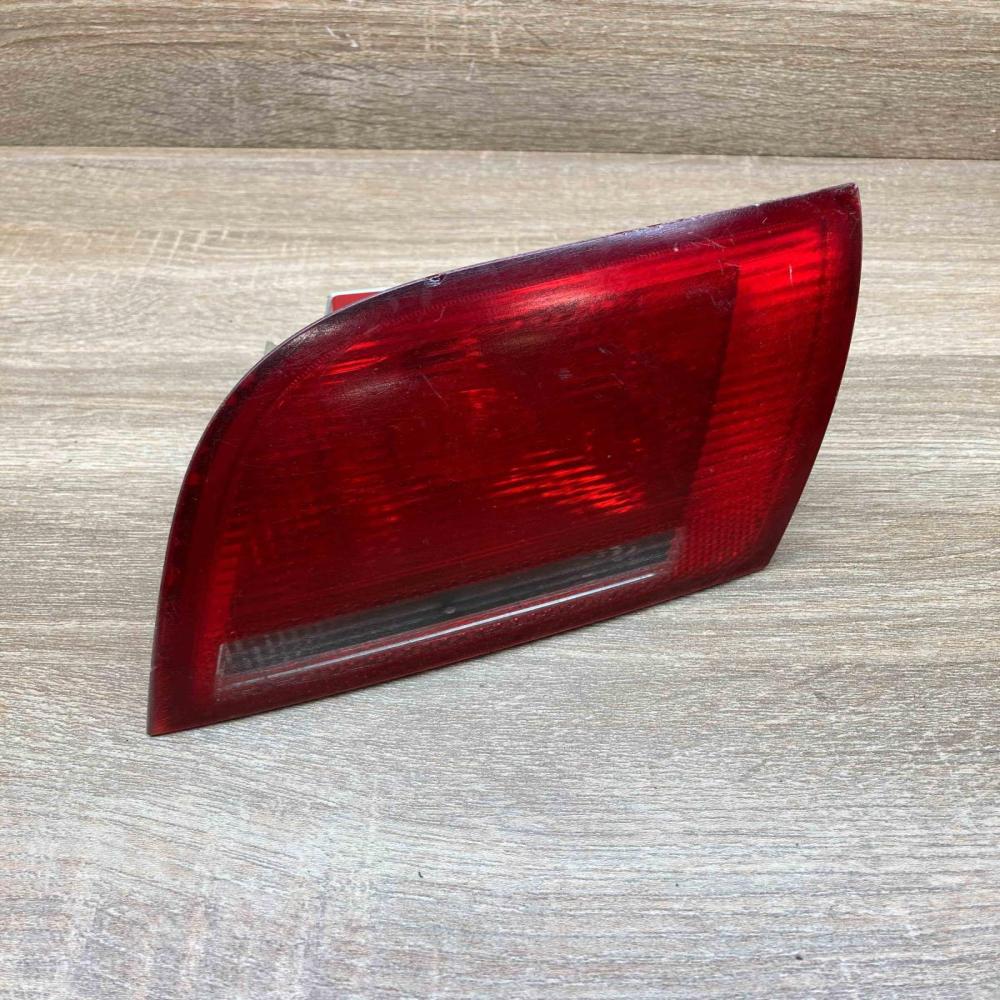 8P4945094B  Right Tailgate rear/tail lights Audi A3 S3 8P