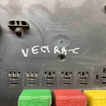 13170890 519049100  Fuse module Opel Vectra C