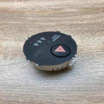 839500D050 A 03813  Hazard light switch Toyota Yaris