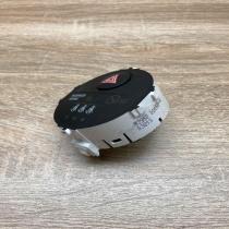 839500D050 A 03813  Hazard light switch Toyota Yaris