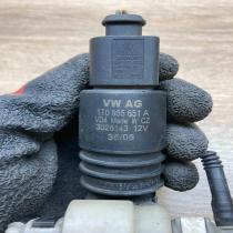 1T0955651A 3028143  Windscreen/windshield washer pump Audi A6 S6 C6 4F
