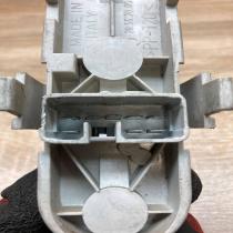 28562005   Tail light bulb cover holder Volvo S40, V40