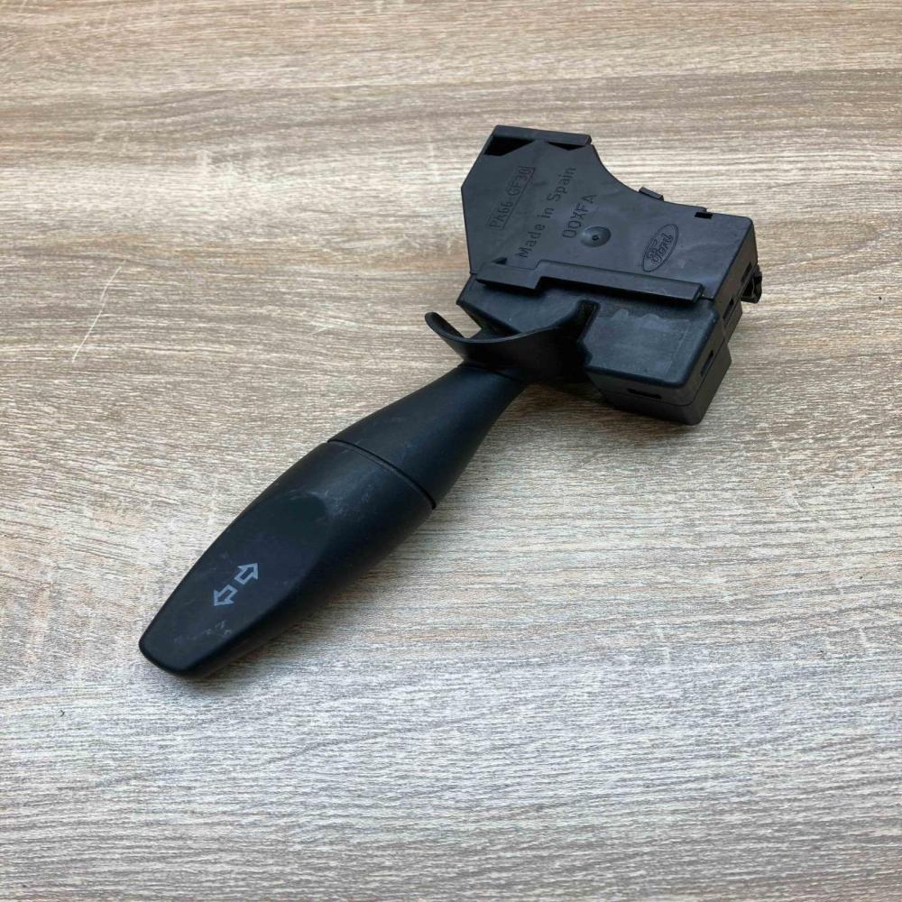 98AG 13335 AE Used  Indicator stalk Ford Focus