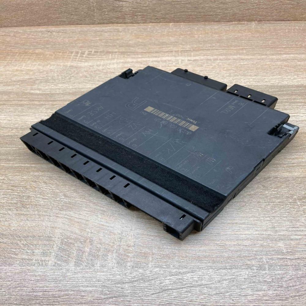 2208200826 7482 Right Seat control module Mercedes-Benz S W220