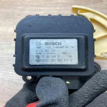 8D1820511E 0132801115 74022046DF Air flap motor/actuator Audi A4 S4 B5 8D