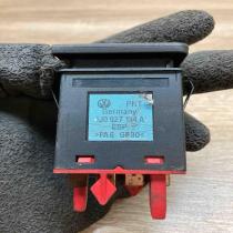 1J0927134A   ESP (stability program) switch Volkswagen Golf IV