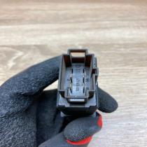 703959621 Used  Windscreen/window heater switch Volkswagen Transporter - Caravel