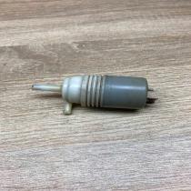 431955651   Windscreen/windshield washer pump Audi 80 90 B3