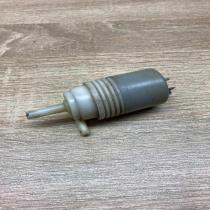 431955651   Windscreen/windshield washer pump Audi 80 90 B3