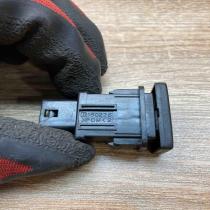 150275   ESP (stability program) switch Toyota RAV 4 (XA30)