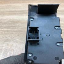 6953739 013365  Light switch BMW 5 E60 E61