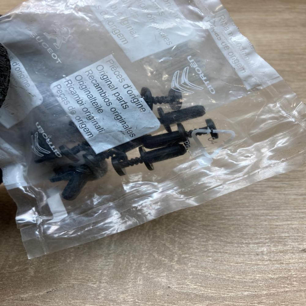 6991F0 6991 F0  Other under body part Citroen Xsara Picasso