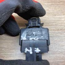 9128577 98W28K  Brake pedal sensor switch Volvo S70  V70  V70 XC