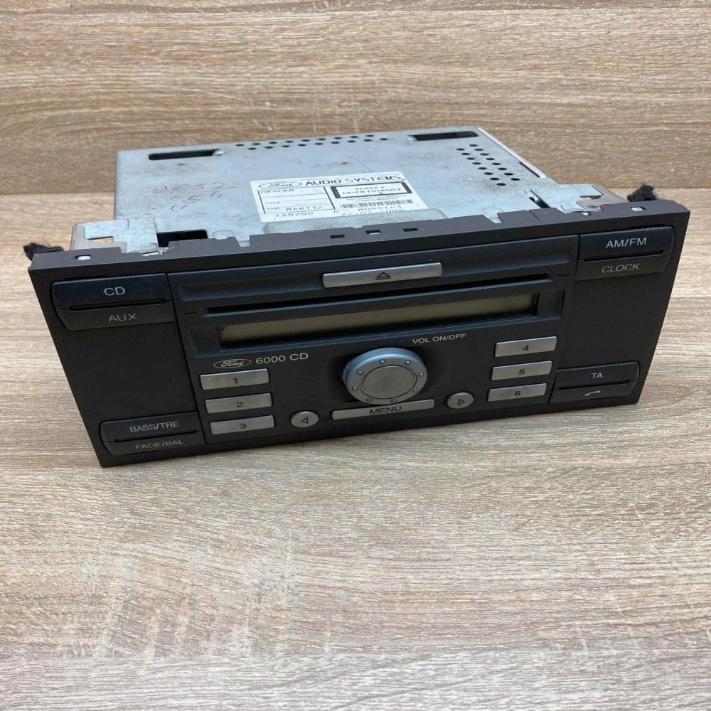 6S61 18C815 AF M089163  Radio/CD/DVD/GPS head unit Ford Fiesta