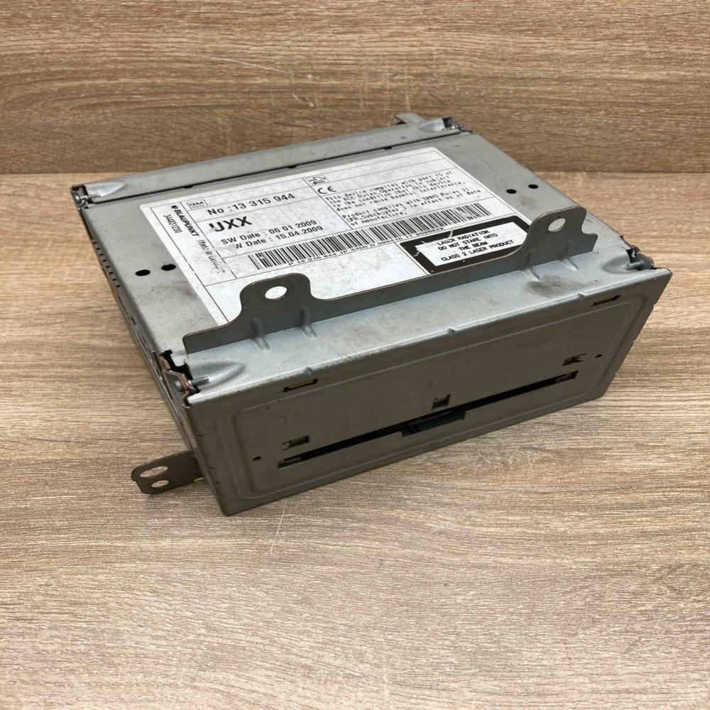 13315944 7612004355  Radio/CD/DVD/GPS head unit Opel Insignia A