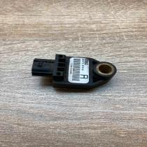 89173 0F010   Airbag deployment crash/impact sensor Toyota Corolla Verso E121