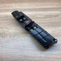 2038219279 3306370401  Hazard light switch Mercedes-Benz C W203