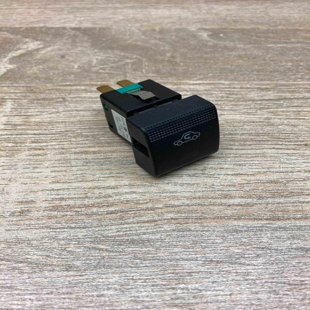 09134508 501778  Air circulation switch Opel Vectra B