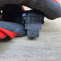 8415202040   Headlight level height control switch Toyota Auris 150